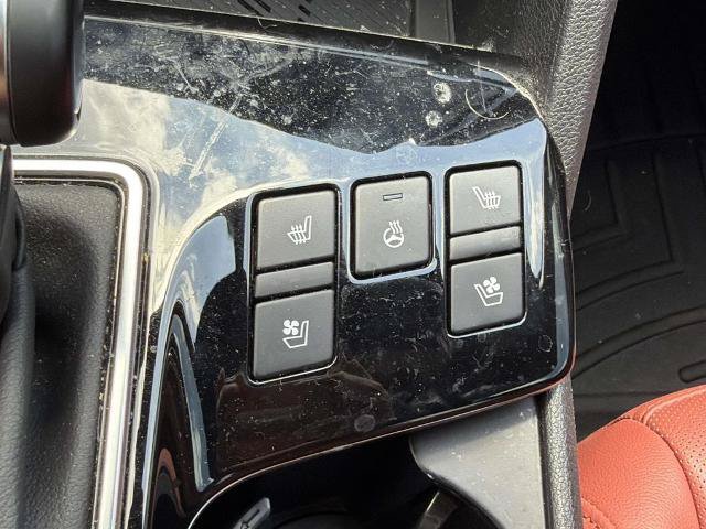 Used 2025 Kia Sportage SX AWD/4WD image 21