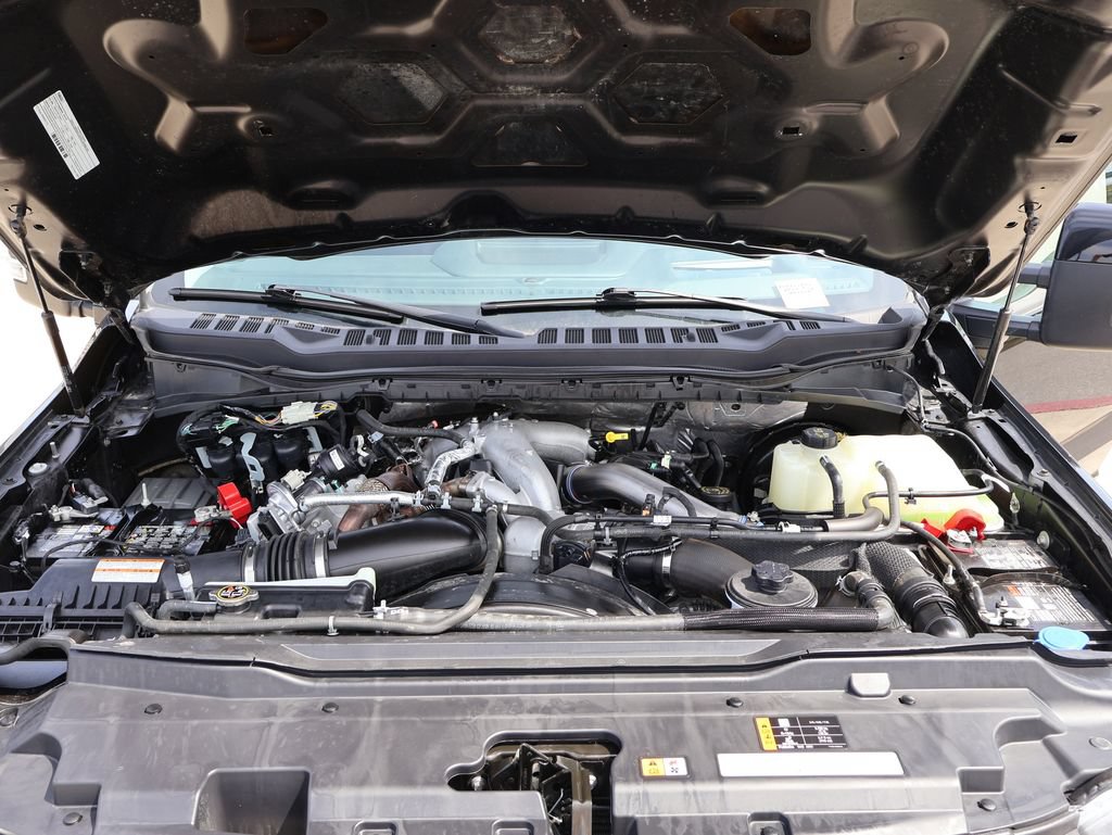 Certified 2024 Ford F250 Lariat w/ Lariat Ultimate Package AWD/4WD image 41