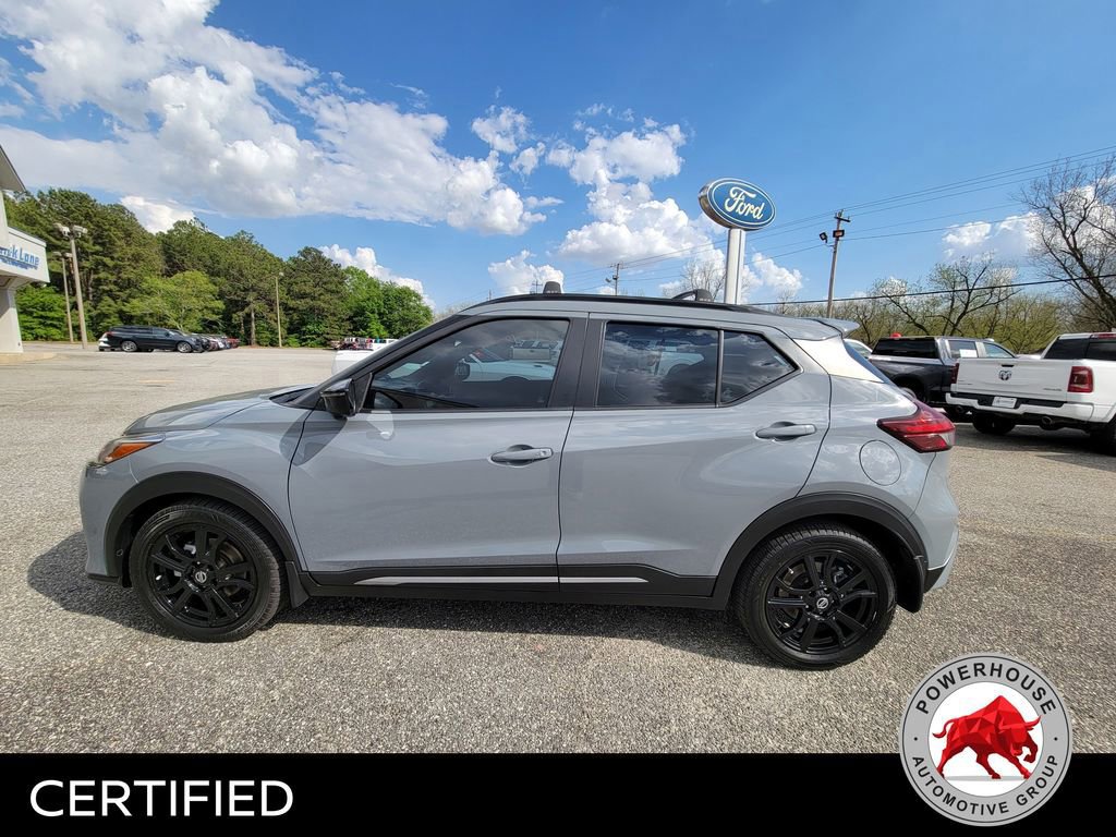 Used 2021 Nissan Kicks SR w/ SR Premium Package image 2
