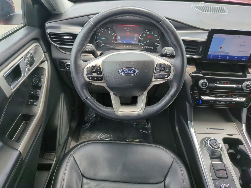 Certified 2023 Ford Explorer Limited w/ Equipment Group 301A AWD/4WD image 19