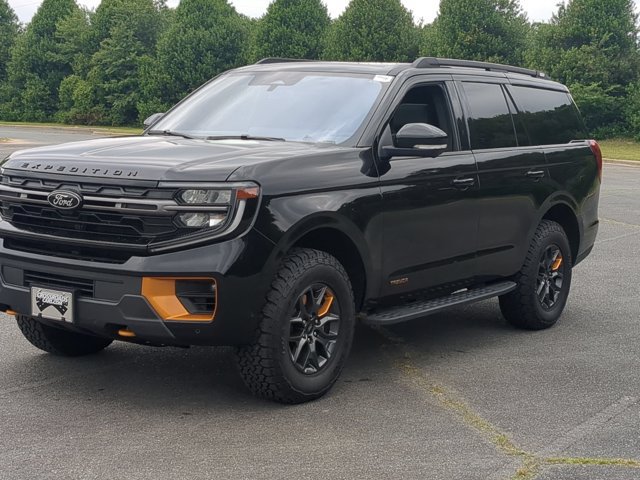 Certified 2025 Ford Expedition Tremor AWD/4WD image 8