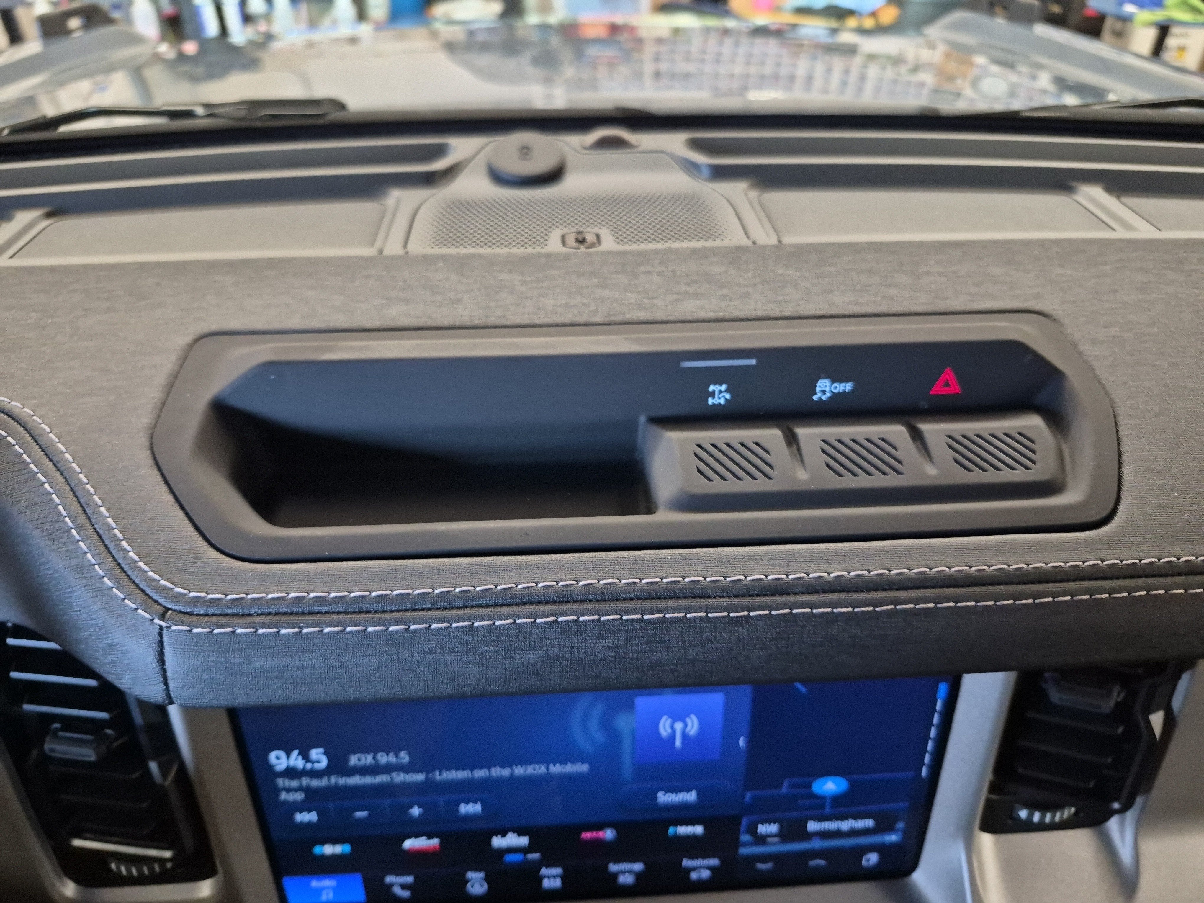 Certified 2025 Ford Bronco Outer Banks AWD/4WD image 31