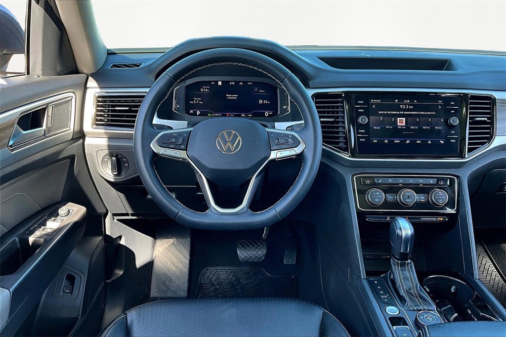 Used 2023 Volkswagen Atlas SEL image 7