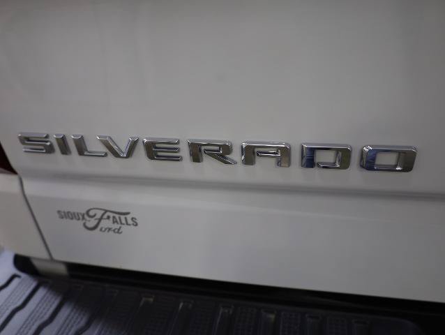 Used 2024 Chevrolet Silverado 1500 LTZ AWD/4WD image 35