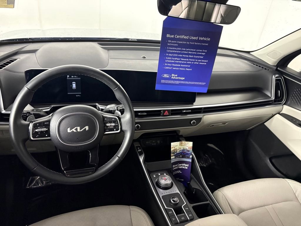 Used 2025 Kia Sorento EX image 27