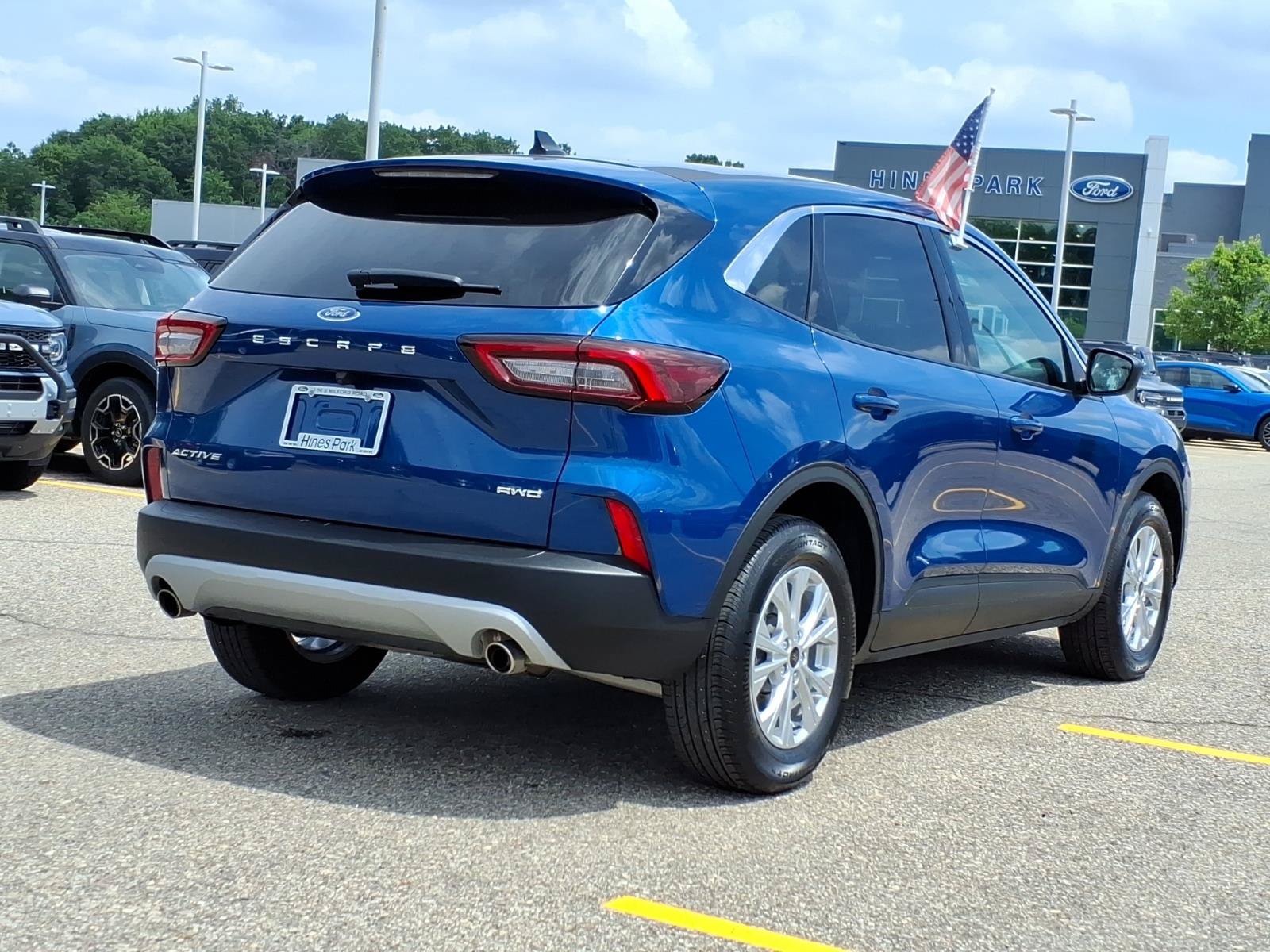 Certified 2023 Ford Escape Active AWD/4WD image 7