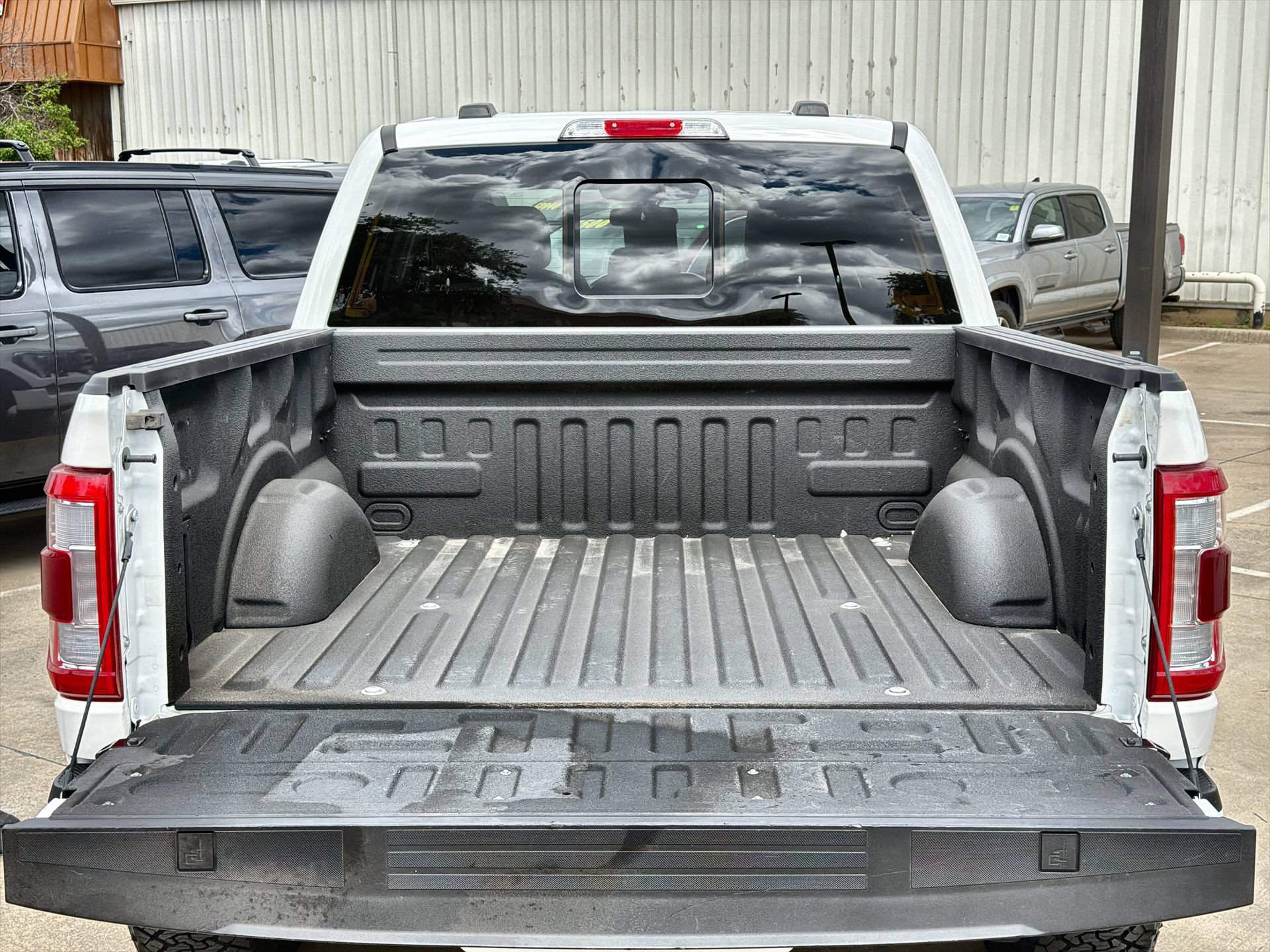 Certified 2023 Ford F150 Lariat w/ Equipment Group 502A High AWD/4WD image 23
