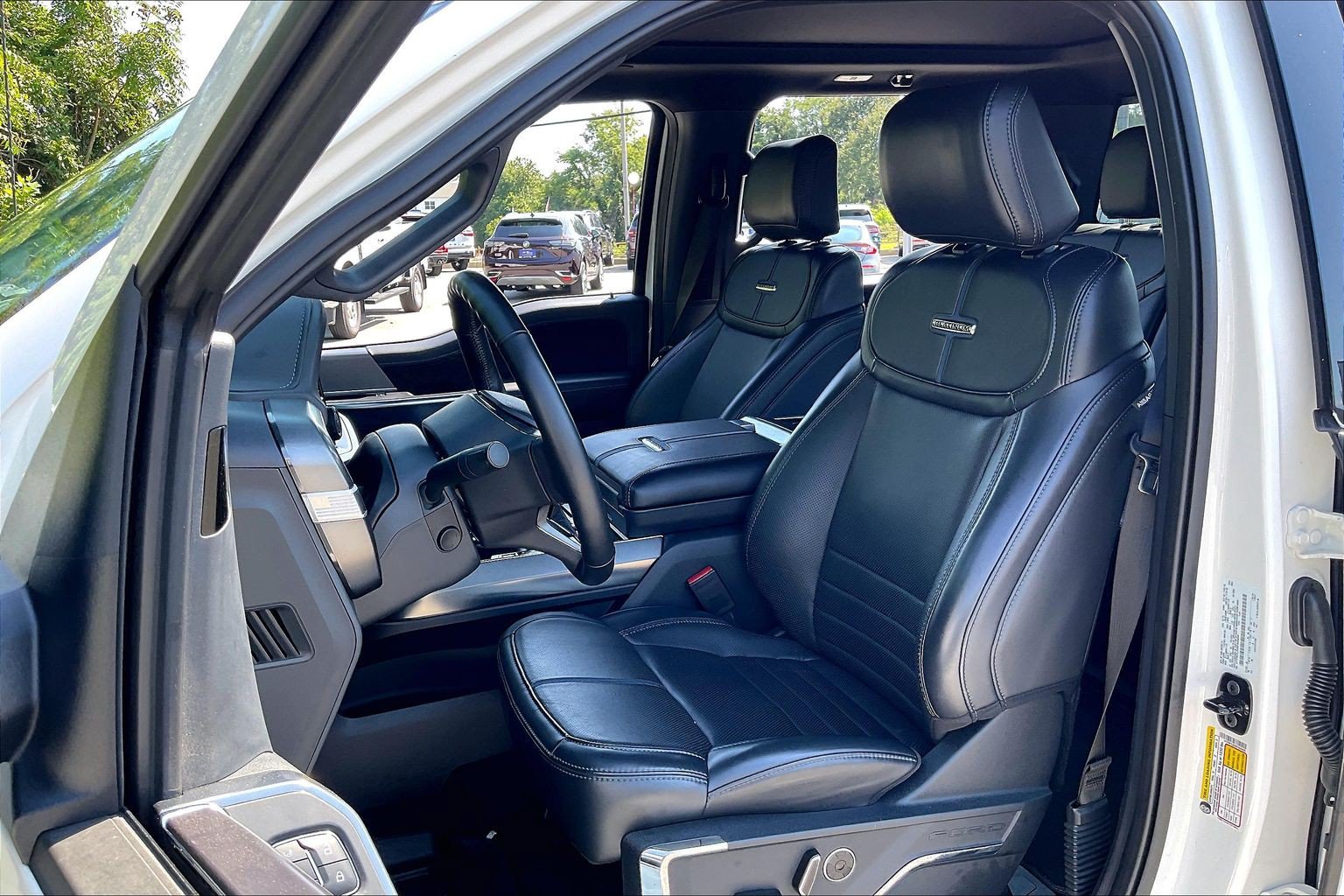 Certified 2025 Ford F150 Platinum w/ Equipment Group 702A High AWD/4WD image 24