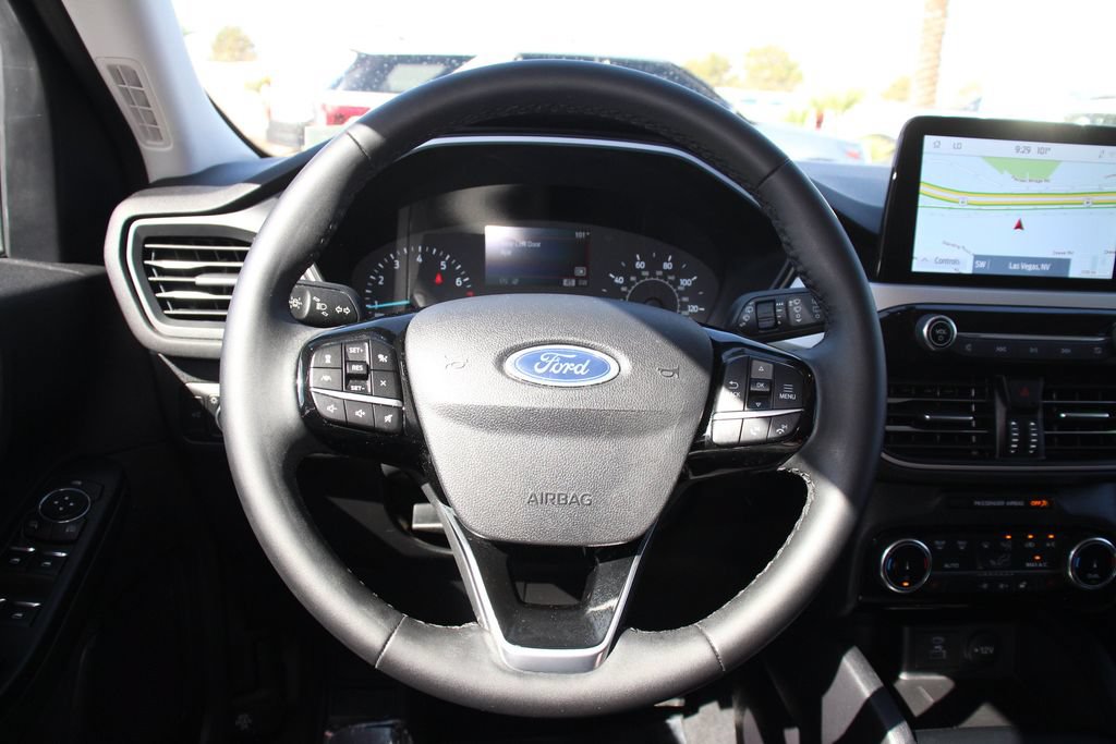 Certified 2022 Ford Escape SEL FWD image 16