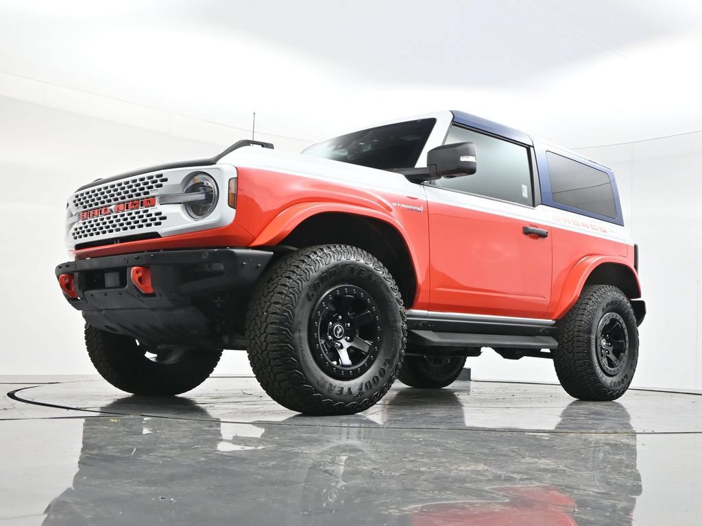Certified 2025 Ford Bronco Stroppe Edition AWD/4WD image 38