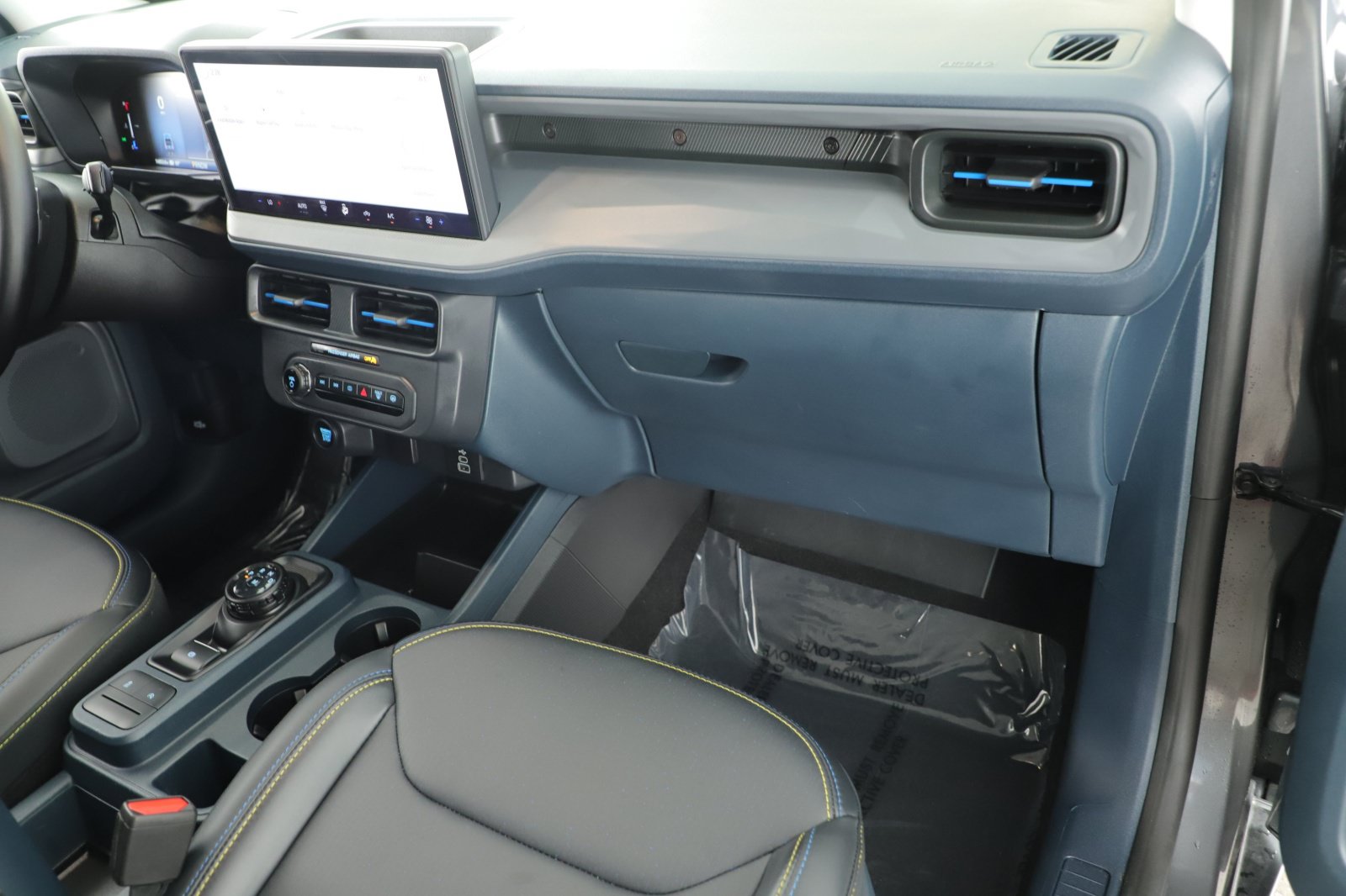 Certified 2025 Ford Maverick Lobo AWD/4WD image 18
