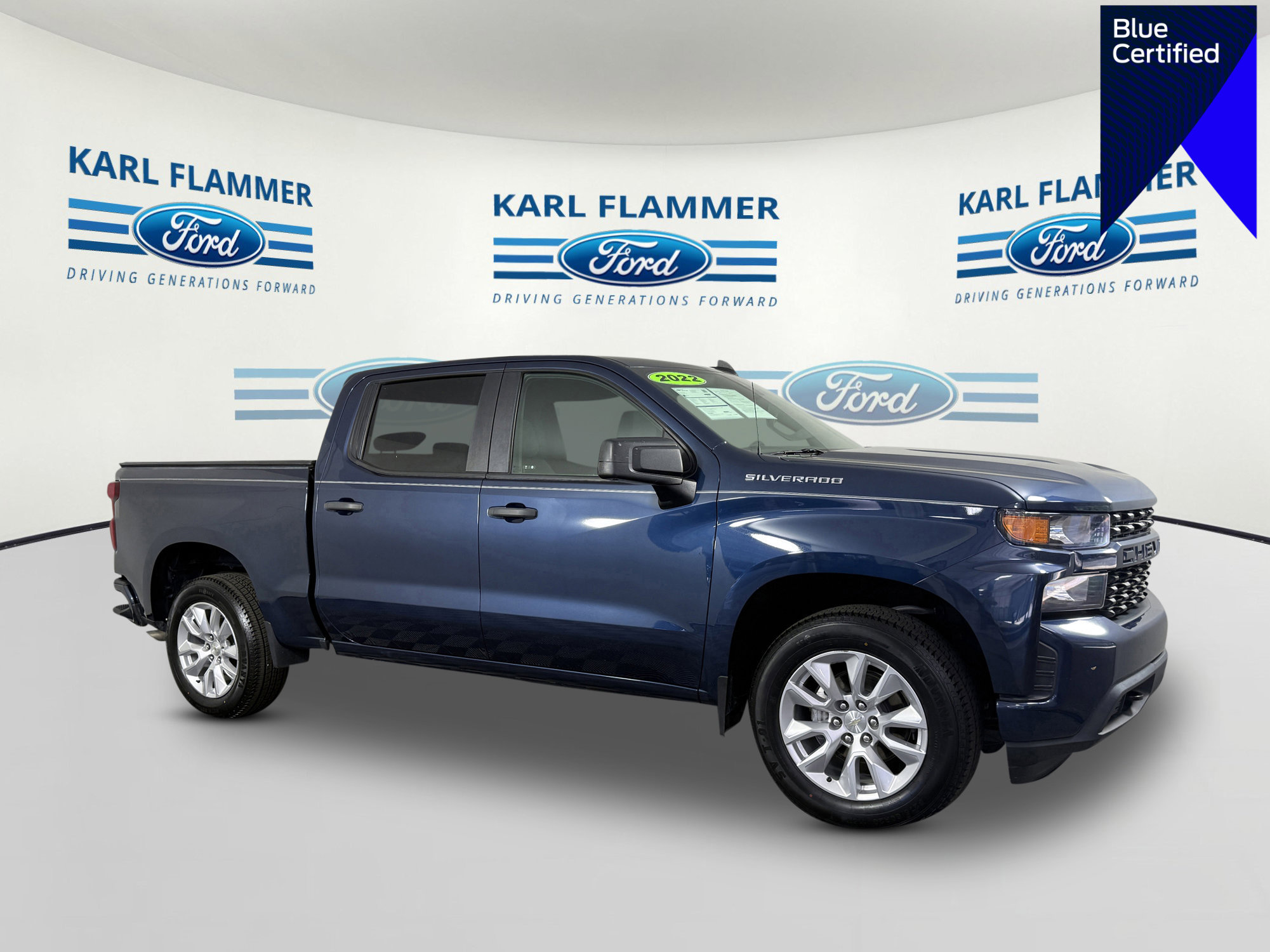 Used 2022 Chevrolet Silverado 1500 Custom w/ Safety Confidence Package image 1