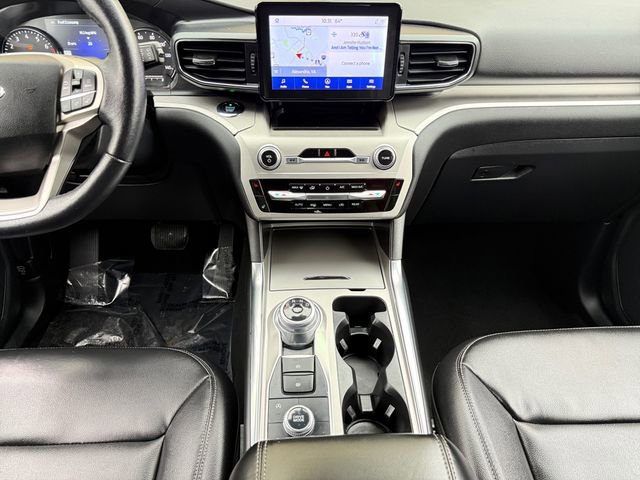 Certified 2021 Ford Explorer XLT w/ Equipment Group 202A image 15