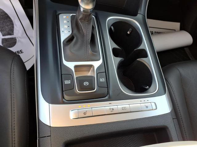 Used 2023 Kia Carnival LX image 16