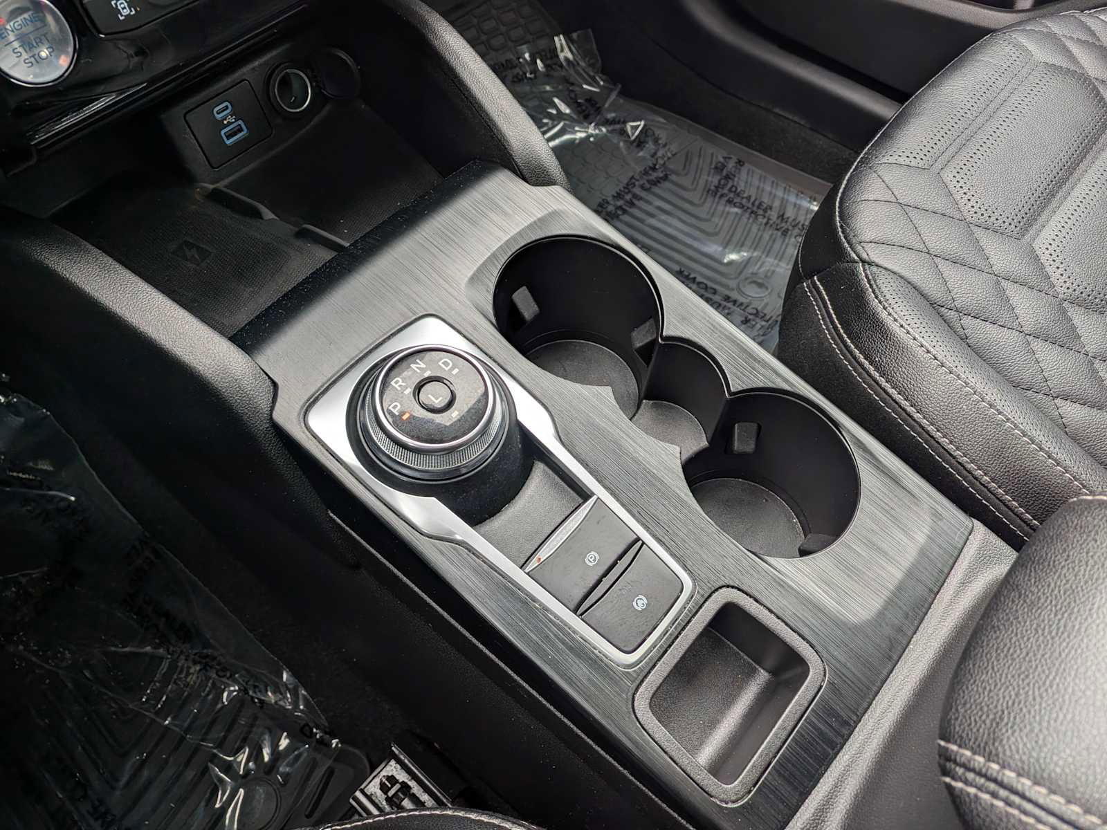 Certified 2023 Ford Escape Platinum w/ Premium Technology Package AWD/4WD image 31