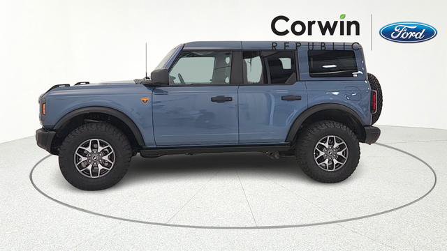 Certified 2025 Ford Bronco Badlands AWD/4WD image 4