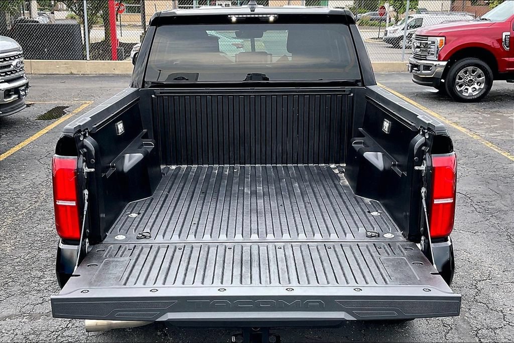 Used 2024 Toyota Tacoma TRD Off-Road AWD/4WD image 27