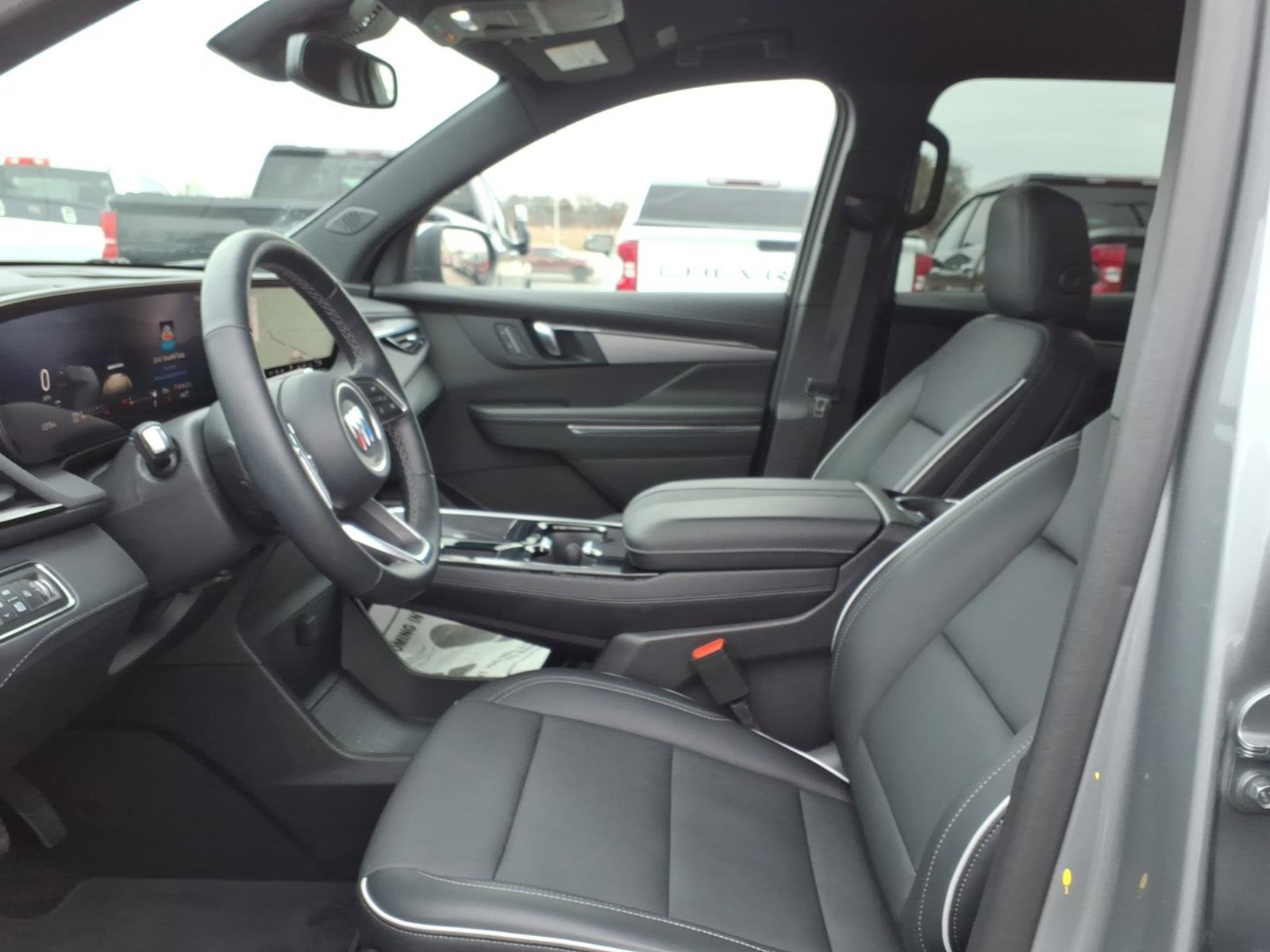 Used 2025 Buick Enclave Preferred image 10