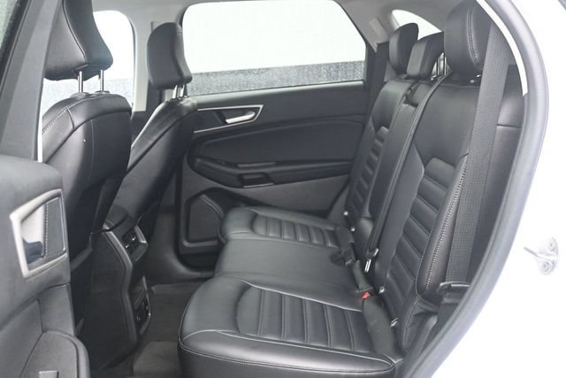 Certified 2024 Ford Edge SEL w/ Convenience Package AWD/4WD image 5