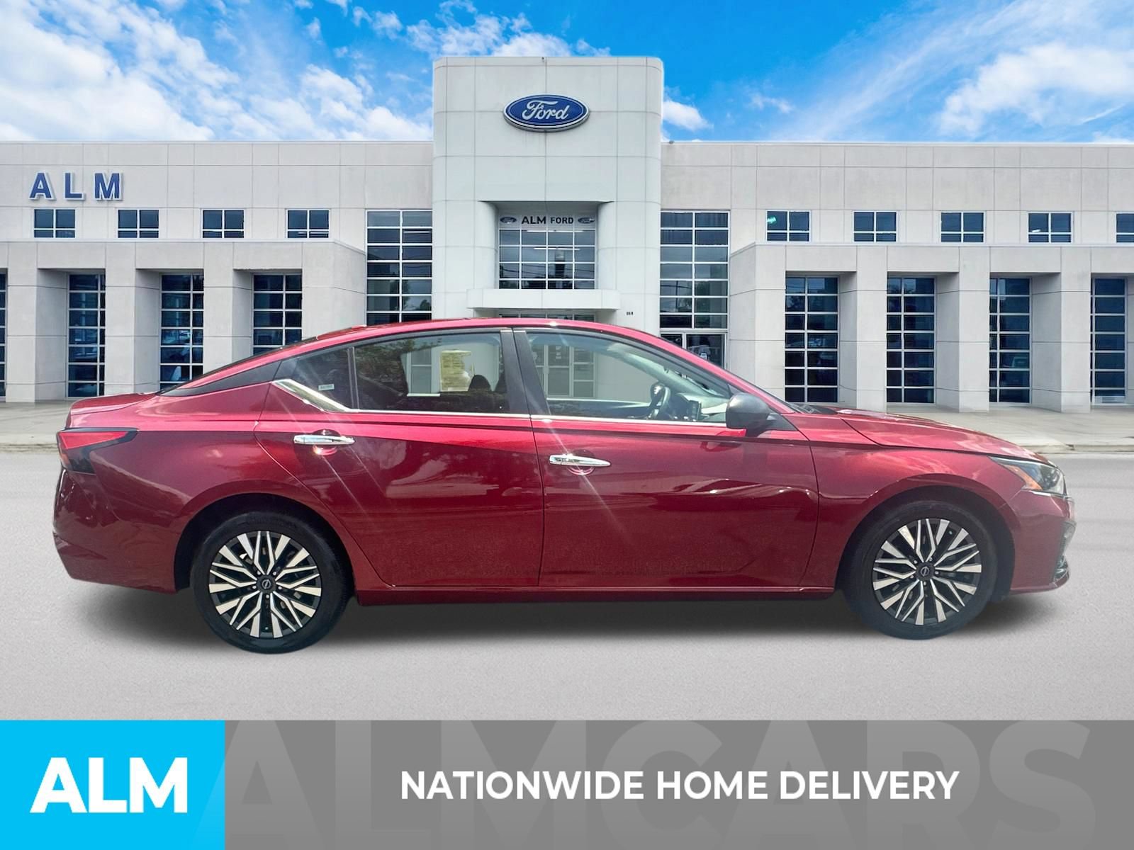 Used 2024 Nissan Altima 2.5 SV FWD image 4