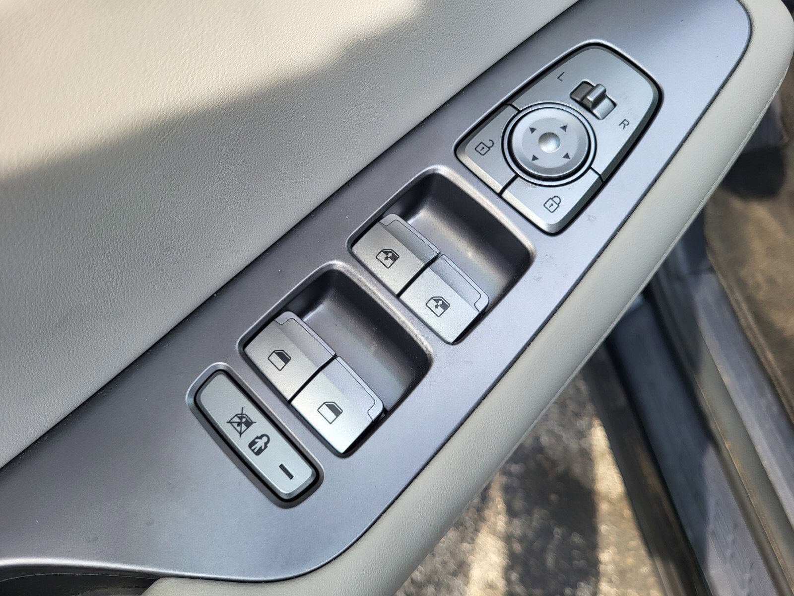 Used 2022 Hyundai Palisade SEL w/ 8P Bench Seat Package image 18