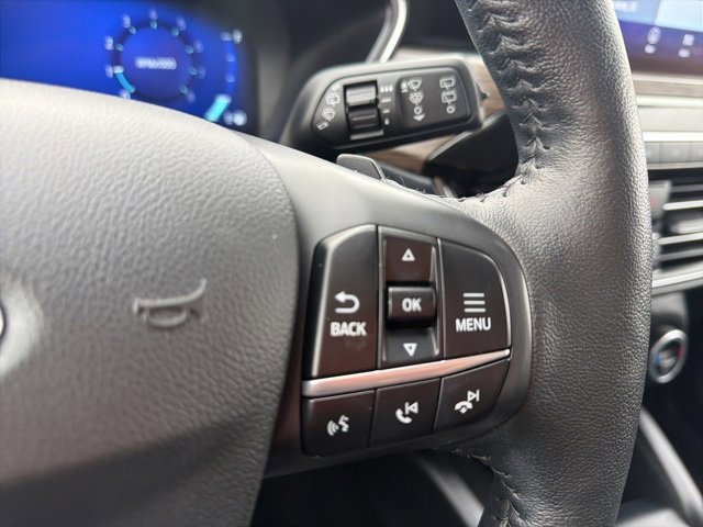 Certified 2020 Ford Escape Titanium image 25