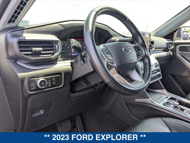 Certified 2023 Ford Explorer XLT w/ Equipment Group 202A RWD image 12
