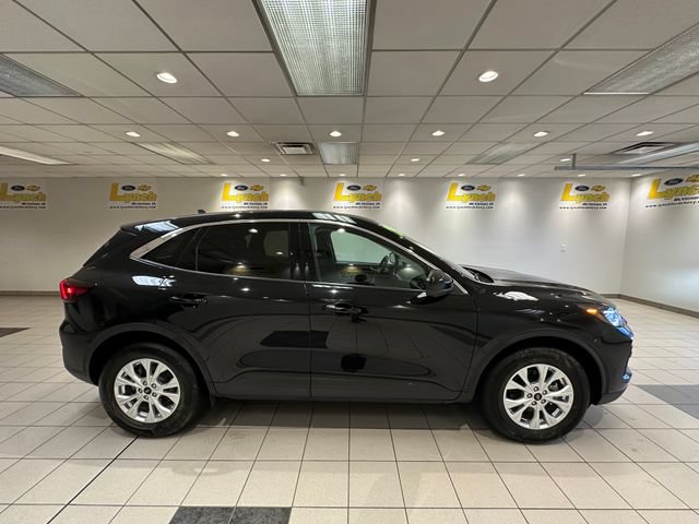 Certified 2023 Ford Escape Active w/ Tech Pack #2 AWD/4WD image 3