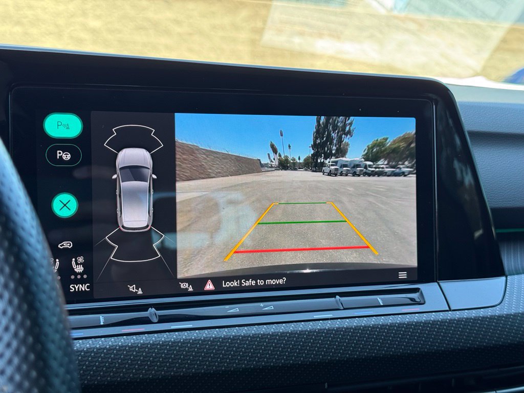 Used 2022 Volkswagen Golf R AWD/4WD image 9