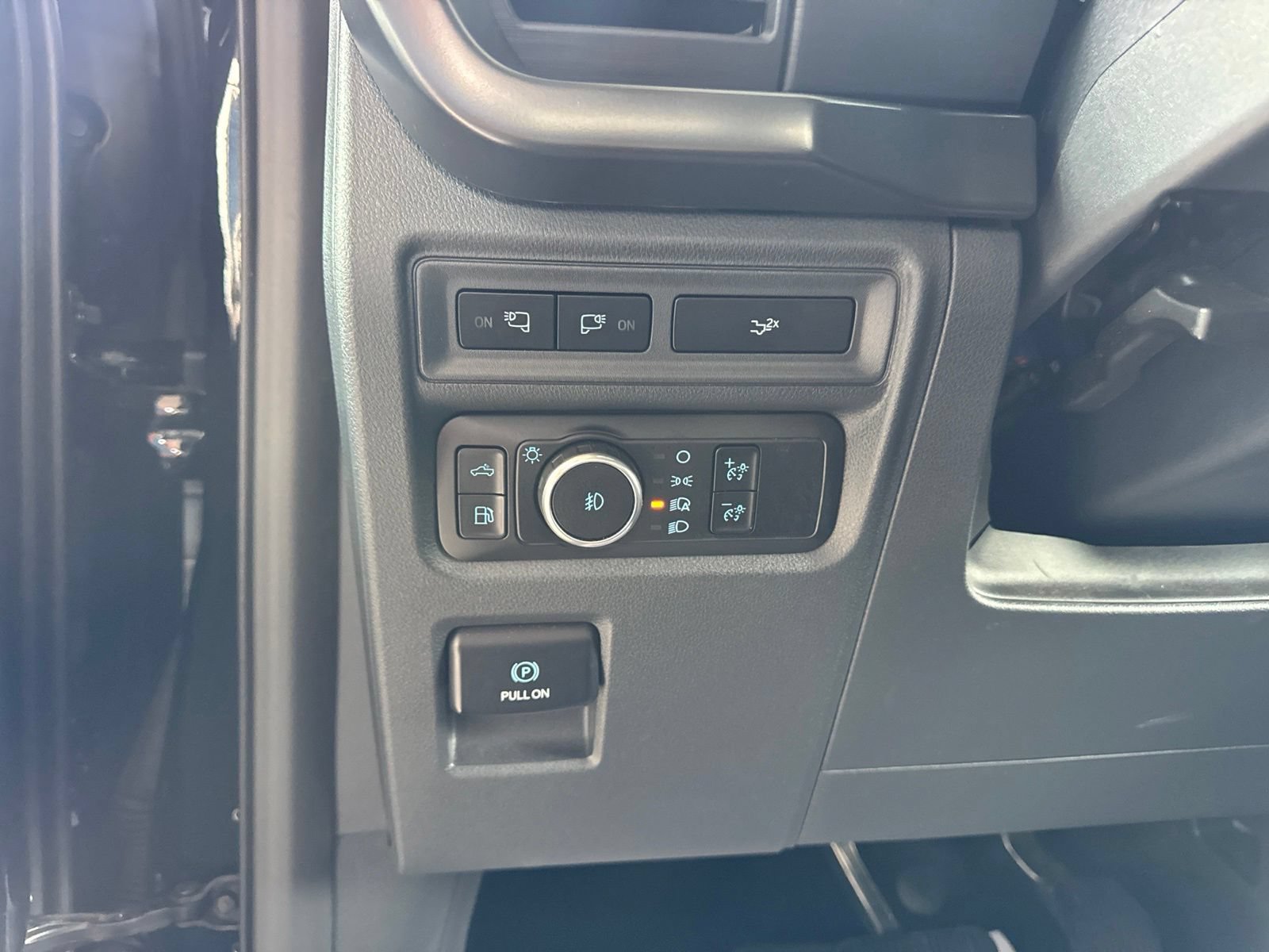 Certified 2024 Ford F150 XLT w/ Equipment Group 302A MID AWD/4WD image 29