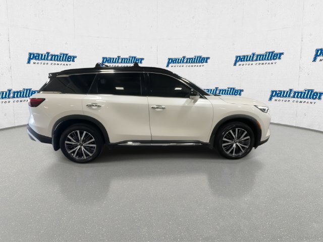 Used 2023 INFINITI QX60 Sensory w/ Vision Package AWD/4WD image 11