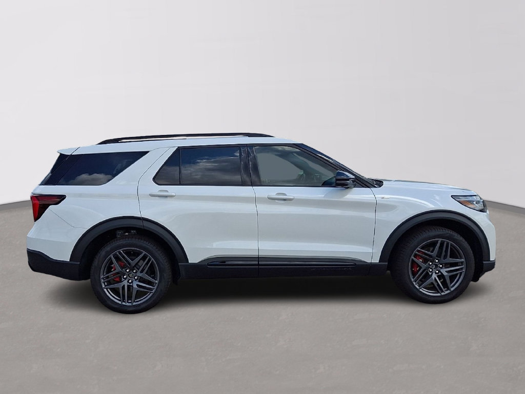 Certified 2026 Ford Explorer ST-Line w/ ST-Line Street Pack AWD/4WD image 7