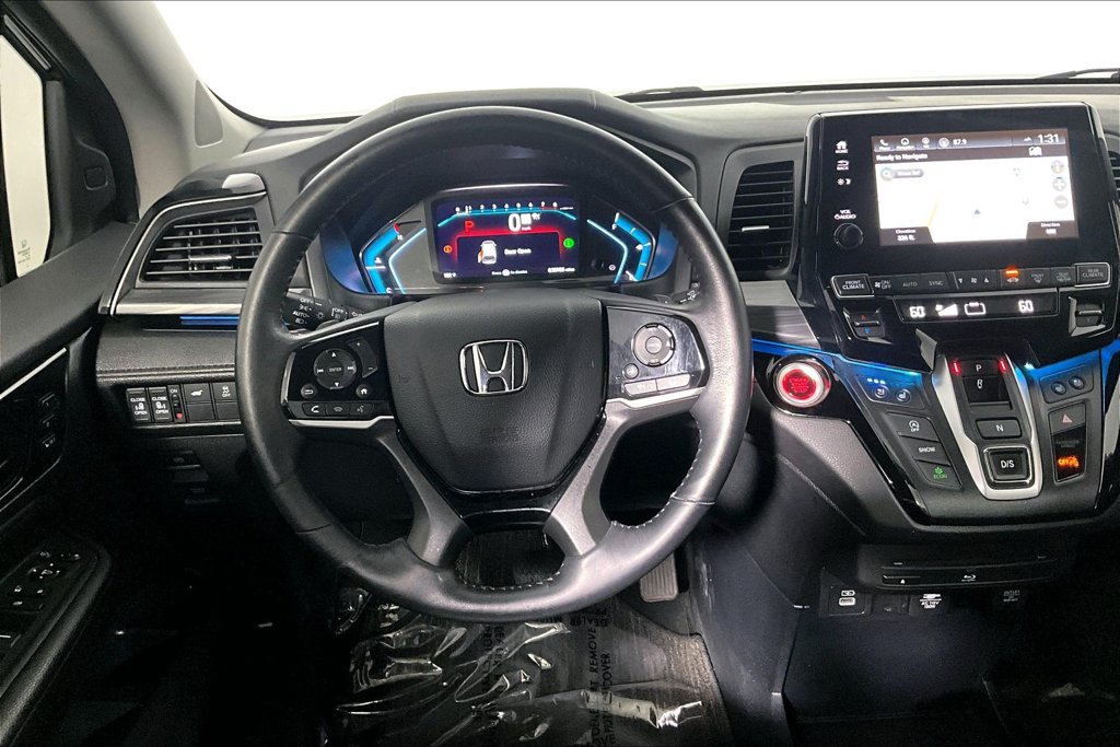 Used 2023 Honda Odyssey Elite image 5