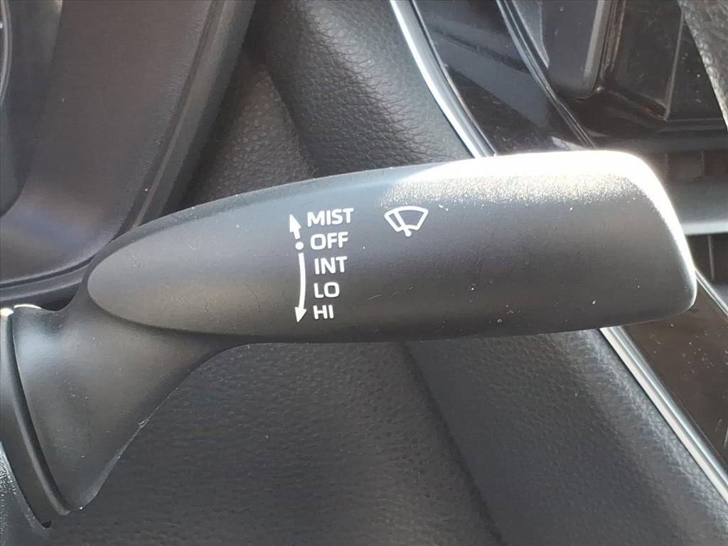 Used 2024 Toyota Corolla LE FWD image 28