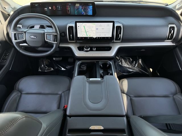 Certified 2025 Ford Expedition Active image 10