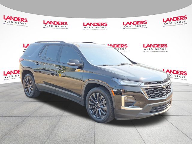 Used 2023 Chevrolet Traverse RS