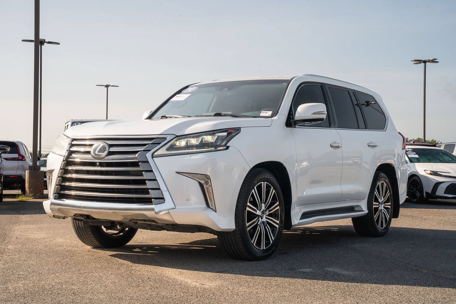 Used 2020 Lexus LX 570 4WD w/ Luxury Package image 7