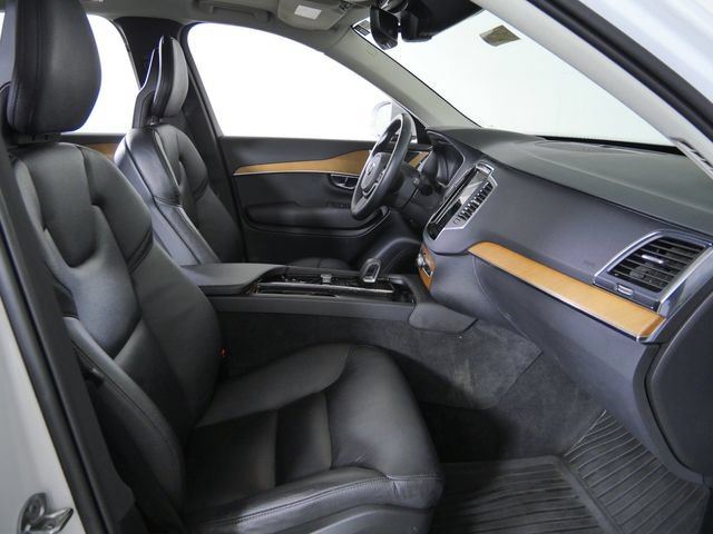 Used 2022 Volvo XC90 T8 Inscription Expression w/ Protection Package Premier AWD/4WD image 12