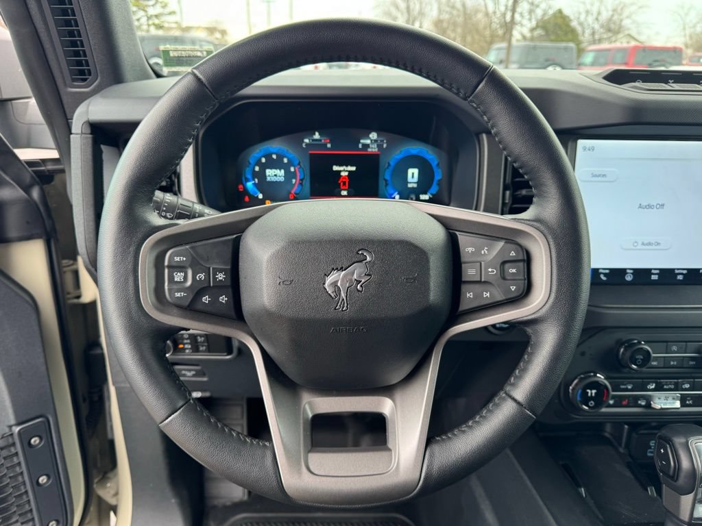Certified 2025 Ford Bronco Badlands AWD/4WD image 8