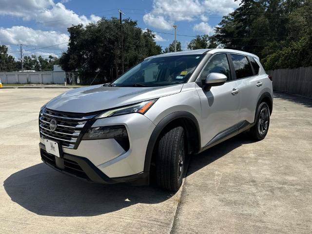 Used 2024 Nissan Rogue SV FWD image 4