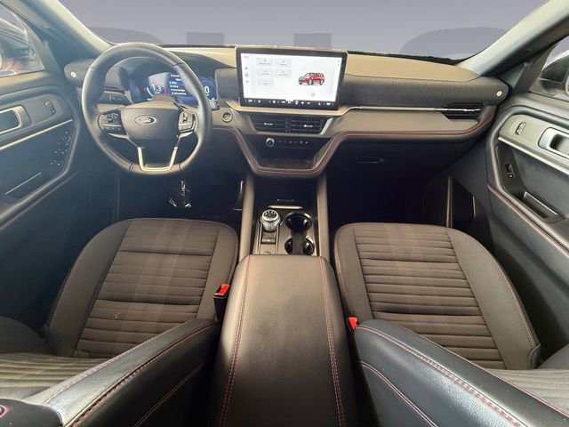 Certified 2025 Ford Explorer ST-Line image 12