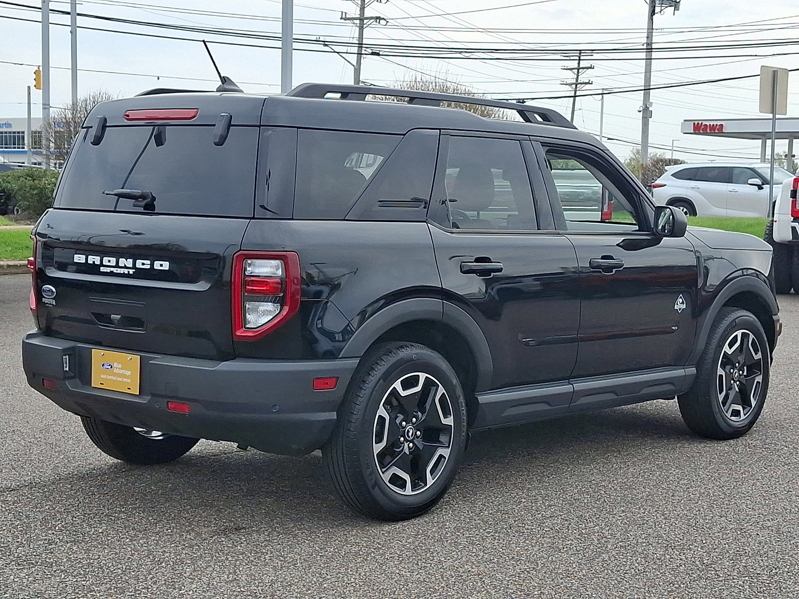 Certified 2023 Ford Bronco Sport Outer Banks w/ Tech Package AWD/4WD image 8