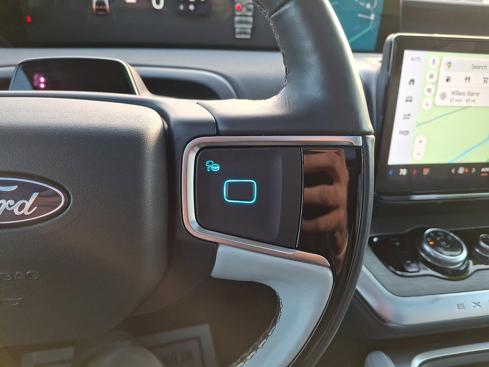 Certified 2025 Ford Expedition Max Platinum image 24