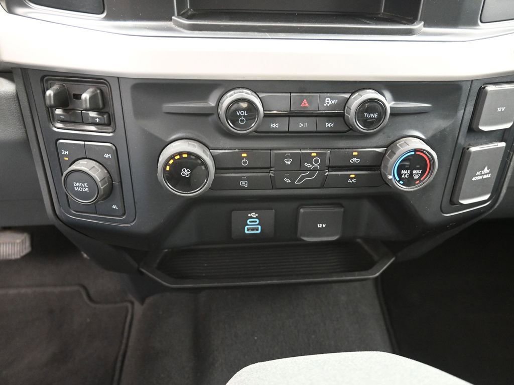 Certified 2025 Ford F250 XLT AWD/4WD image 29