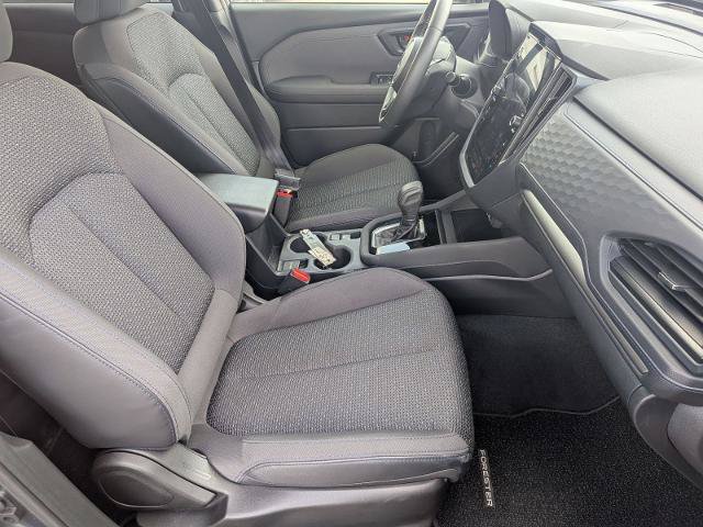 Used 2025 Subaru Forester Premium AWD/4WD image 32