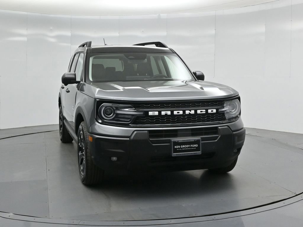 Certified 2025 Ford Bronco Sport Outer Banks w/ Outer Banks Tech Package+ image 6