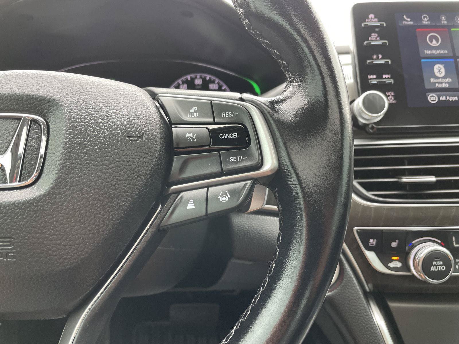Used 2022 Honda Accord Touring image 14