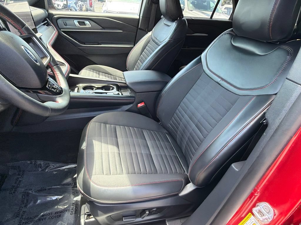 Certified 2025 Ford Explorer ST-Line w/ Premium Package RWD image 26