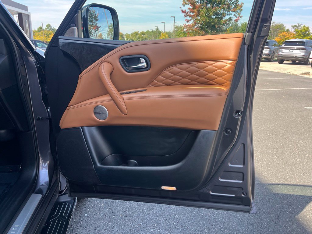 Used 2022 INFINITI QX80 Sensory w/ All-Season Package AWD/4WD image 25