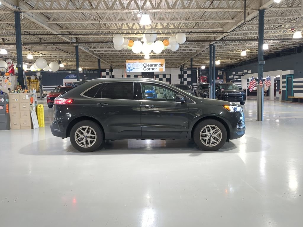 Certified 2022 Ford Edge SEL w/ Convenience Package image 6